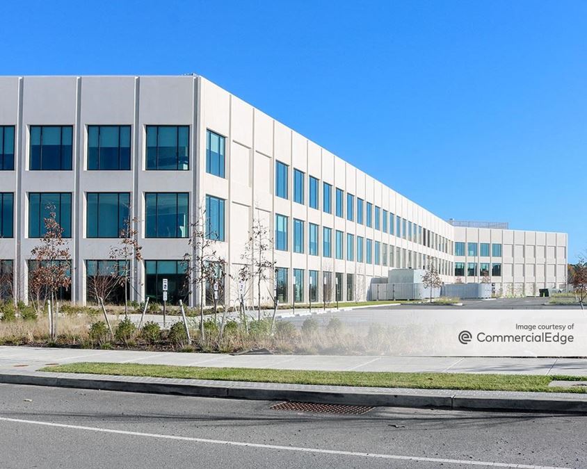 The Navy Yard 400 Rouse Blvd 400 Rouse Blvd, Philadelphia, PA