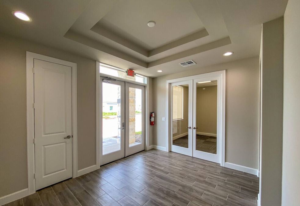 28111 S Firethorne