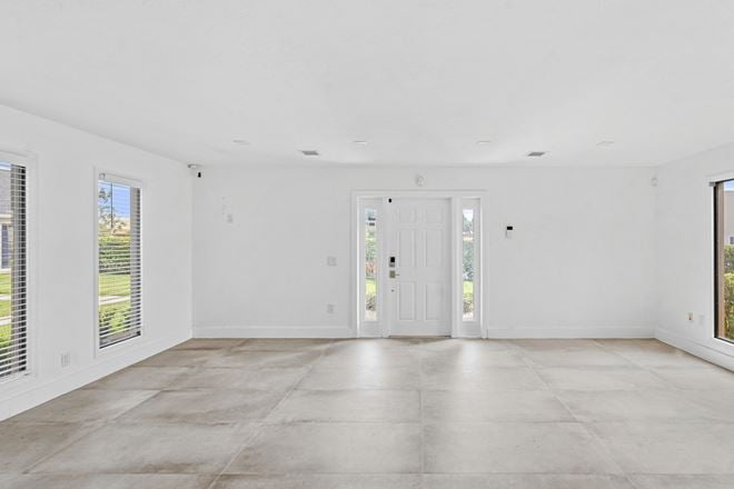 2878 South Osceola Avenue, Unit 5E