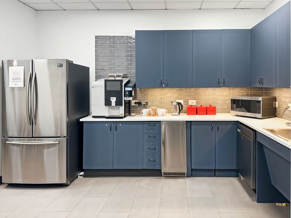 VA, Alexandria - 211 N Union