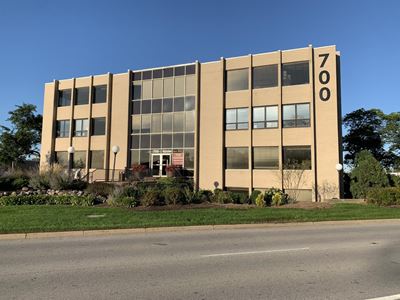 700 Nicholas Blvd, Elk Grove Village, IL