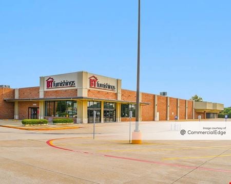 Retail space for Rent at 1300 Custer Road in Plano