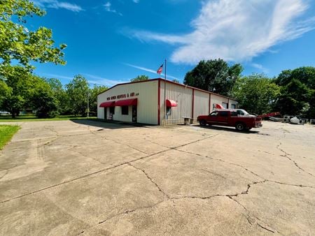 Photo of commercial space at 1714 N Hazel St in Hope