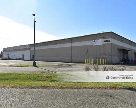 Photo of commercial space at 4851 Groveport Road in Columbus