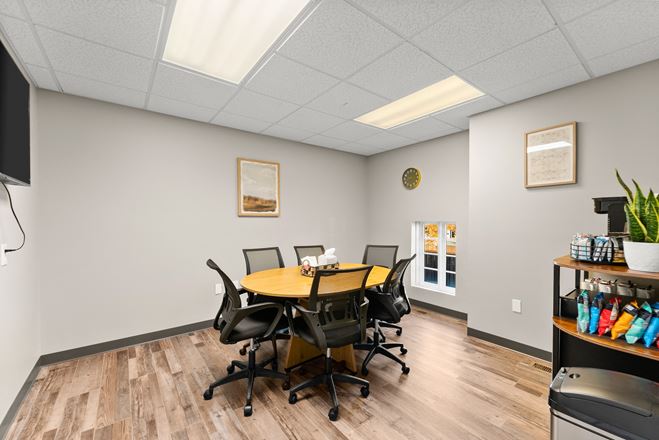 Modern Cowork - Toccoa