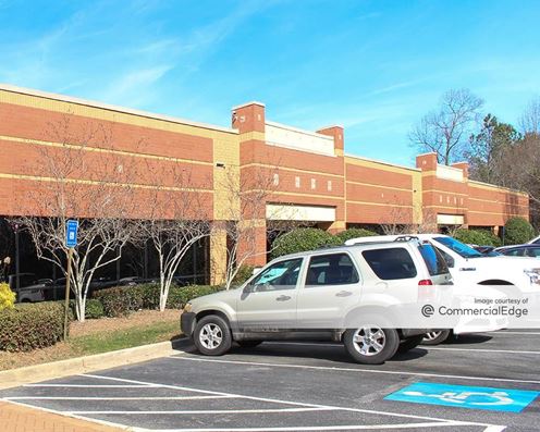 Lakeside at Peachtree Corners - 5250 Triangle Pkwy
