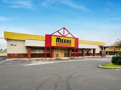 ±89k SF (6 BLDGS) Meek’s Lumber & Hardware
