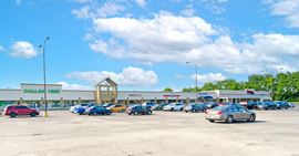Woodford Plaza
