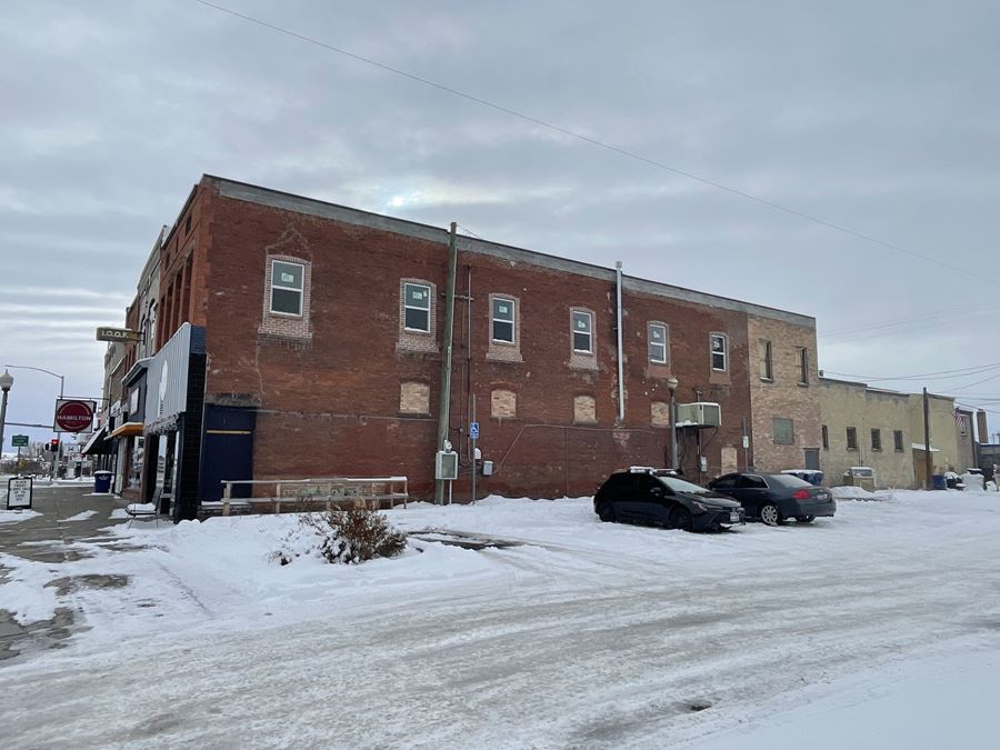 Retail and Multifamily Investment in St Anthony