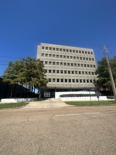 Office space for Rent at 633 N State St in Jackson