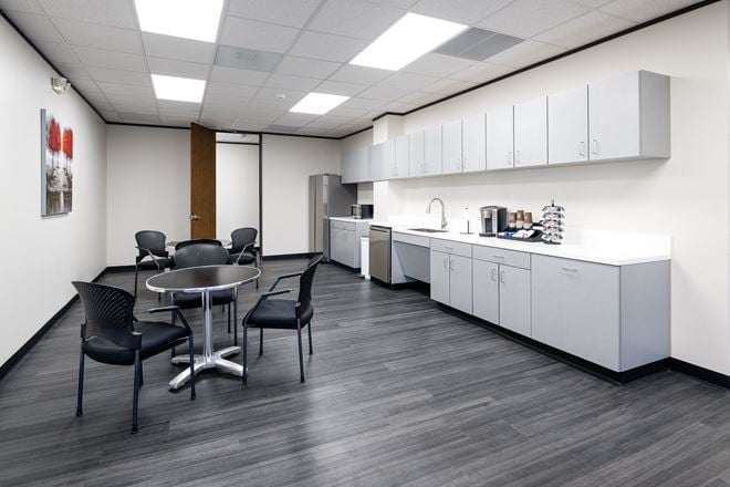 Avalon Suites - Uptown Office 4801 Woodway Drive