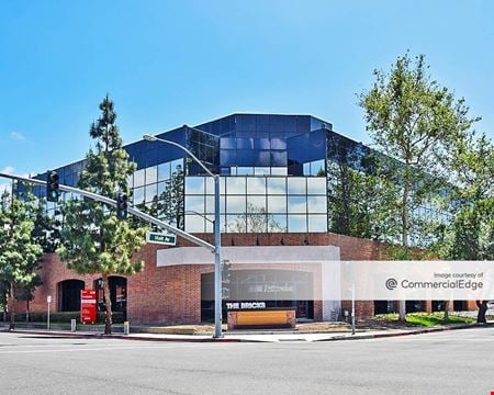 Commercial space for Rent at 18302 Irvine Blvd in Tustin
