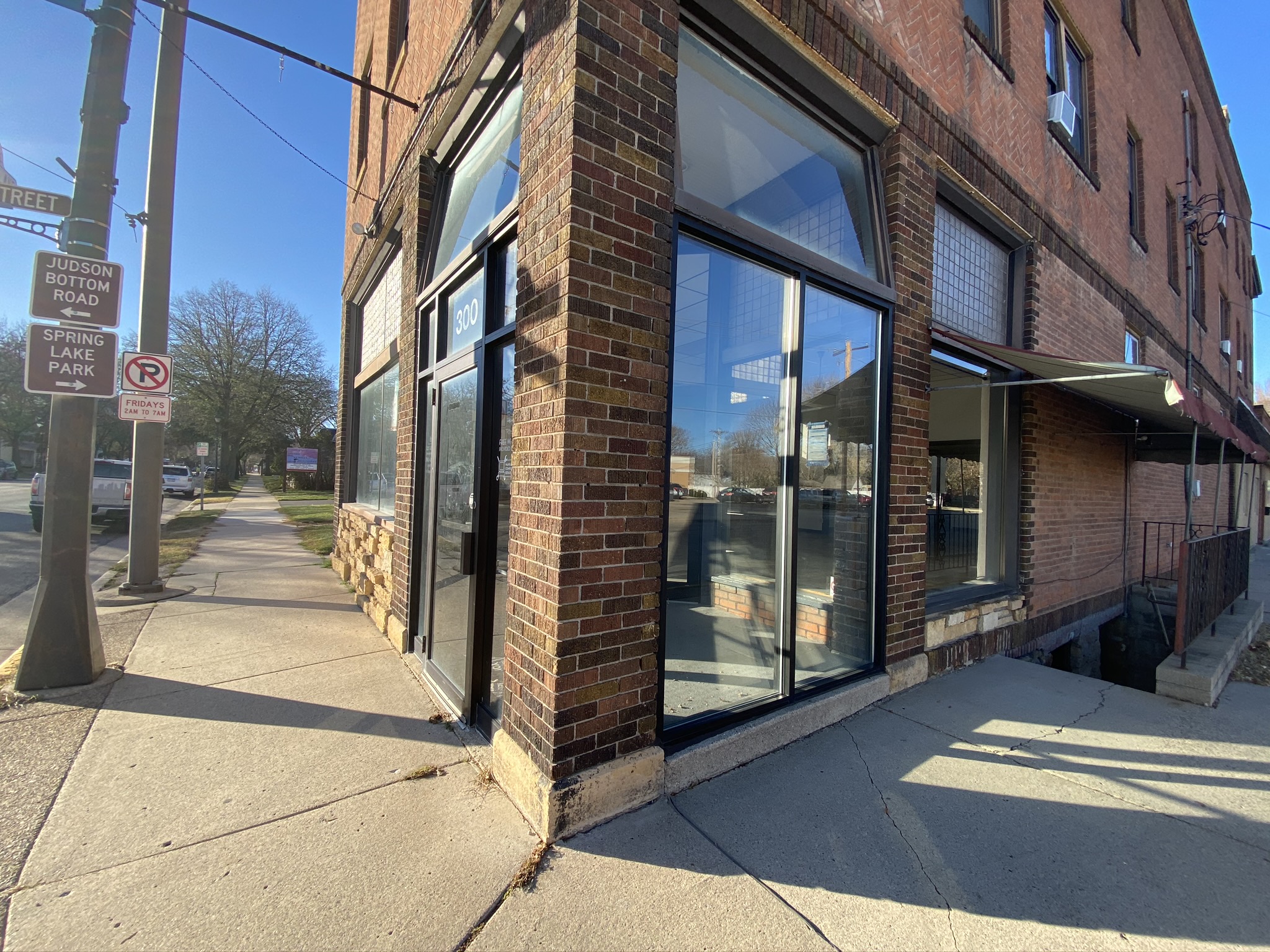 300 Belgrade Ave, North Mankato, MN 56003