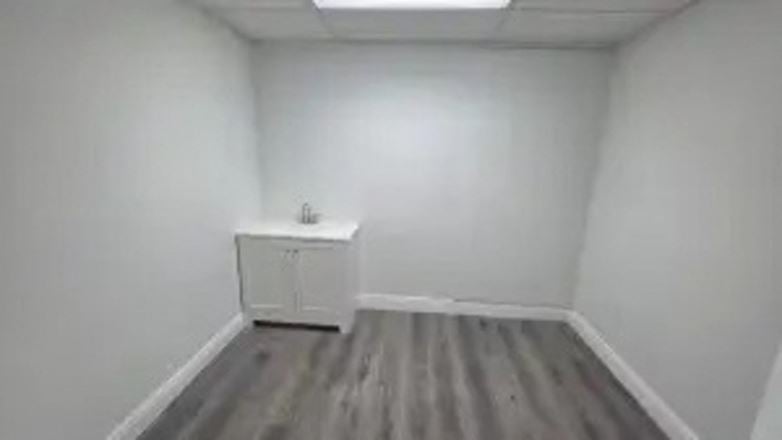 924 SF Suite 223 PROFESSIONAL & MEDICAL OFFICE SPACE FOR LEASE