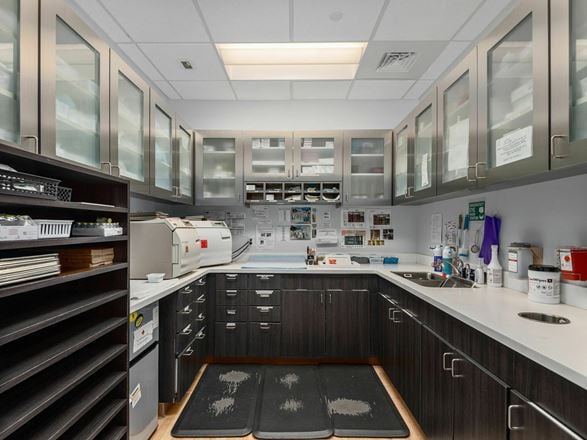 4 Vanderbilt Dr. Ste. 210