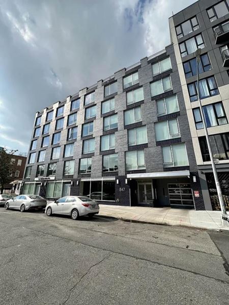 843 Lexington Ave - Brooklyn