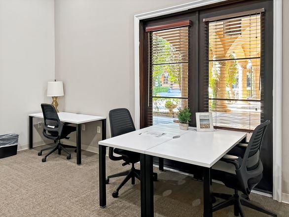 Regus - Gilbert - W Elliot Rd
