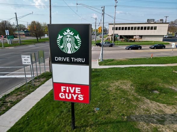 Clinton Twp Starbucks Center