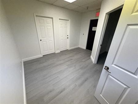 Office space for Rent at Commercial Center in Lake Worth