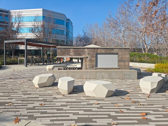 CA, Pleasanton - Bernal Corporate Park