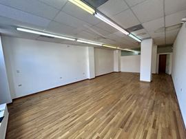 3137 W 63rd - +/- 1,100 SF Commercial Storefront