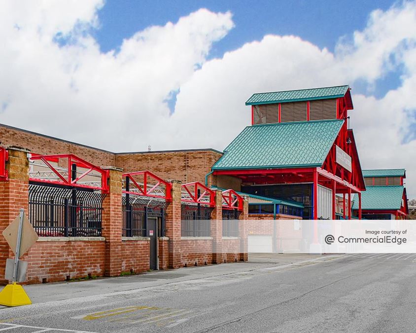 Steelyard Commons Walmart 3400 Steelyard Drive Retail Building