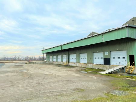 Photo of commercial space at 5501 Pennington Avenue in Baltimore