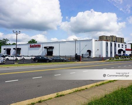 Industrial space for Rent at 611 South Pickett Street in Alexandria