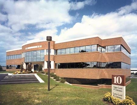 Photo of commercial space at 10 Corporate Circle in New Castle