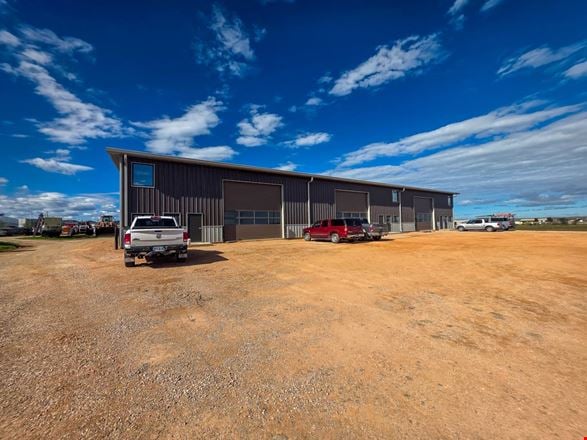 Industrial Warehouse Suites Near E Mall Dr