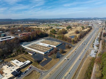 Photo of commercial space at 4000 Memorial Pkwy SW in Huntsville