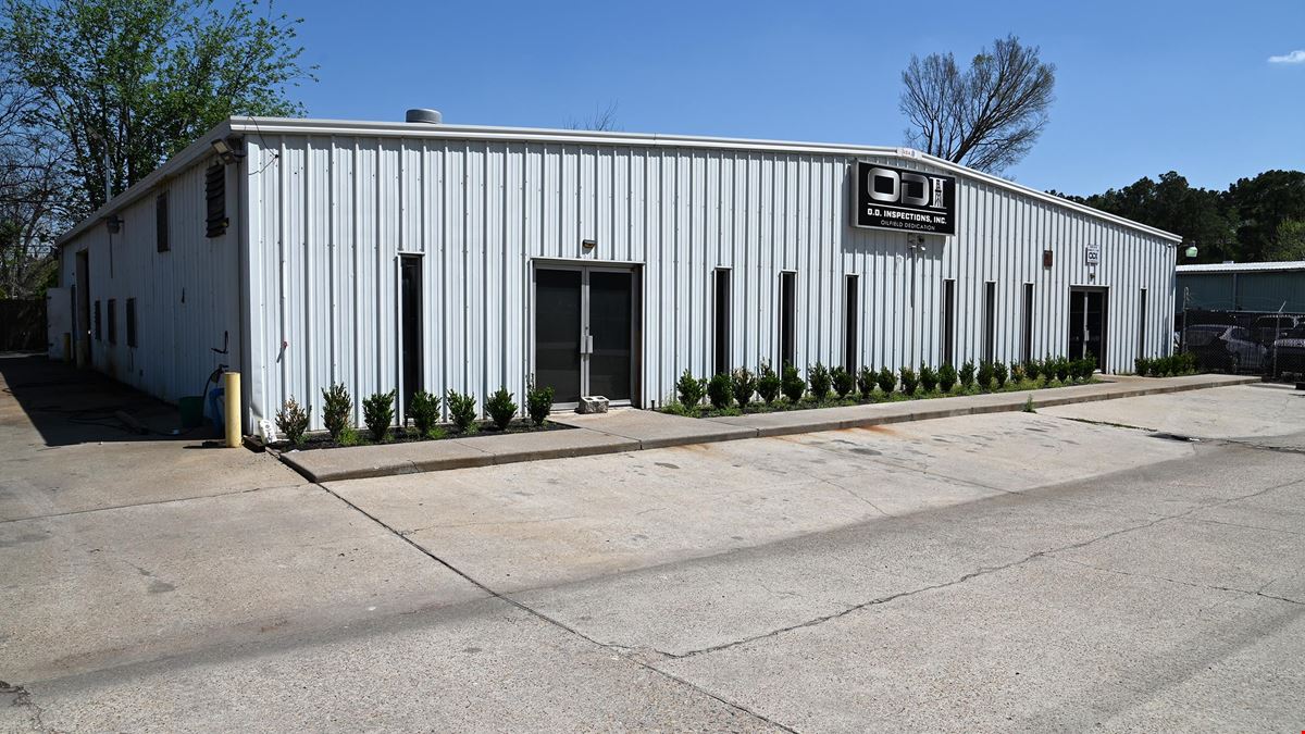 16450 & 16410 Lee Rd