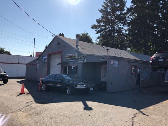 Automotive Owner-User Opportunity