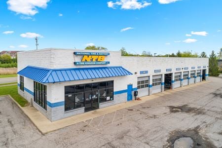 Retail space for Sale at 2385 Silver Dr in Columbus