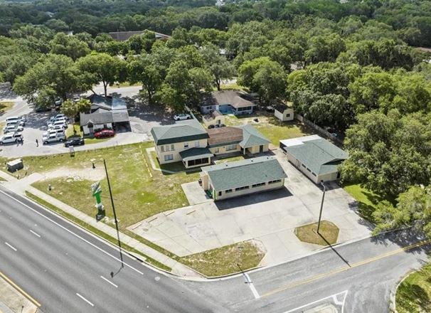 5-Unit Quadplex + Laundromat Income Property
