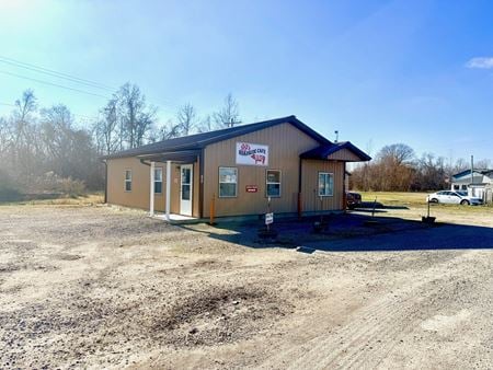 Retail space for Sale at 307 East State Street in Delta