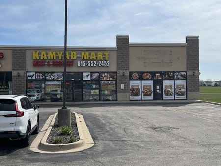 Retail space for Rent at 15921 Weber Road in Crest Hill