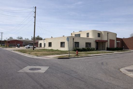 1704 NW 6th St