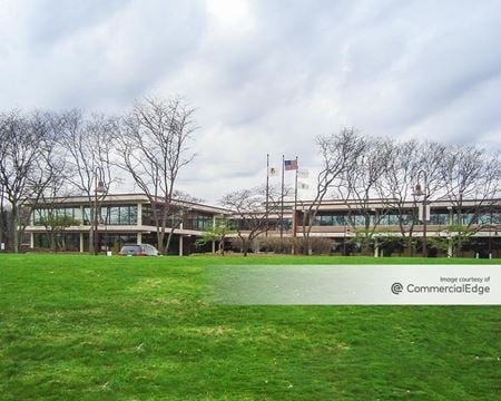Photo of commercial space at 2715 Jorie Blvd in Oak Brook