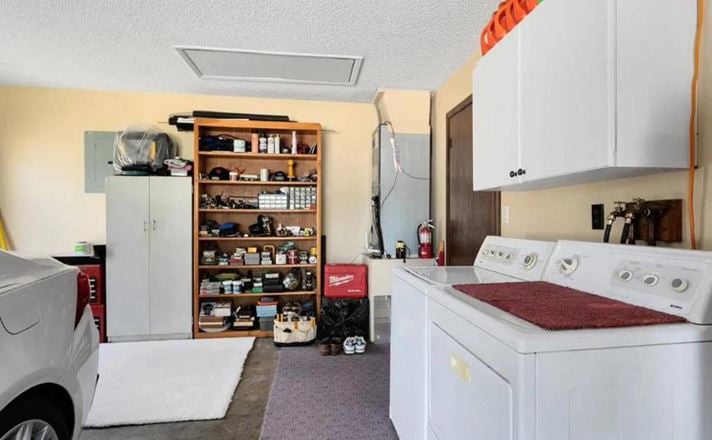 Investment Opportunity – Mixed-Use Income Property with Laundromat