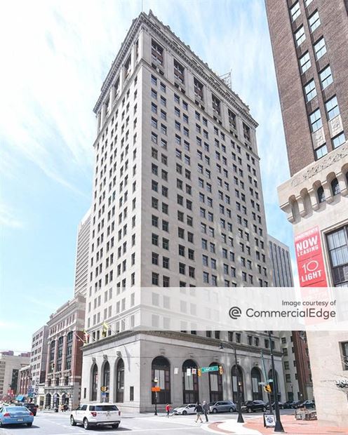 7 E Redwood St