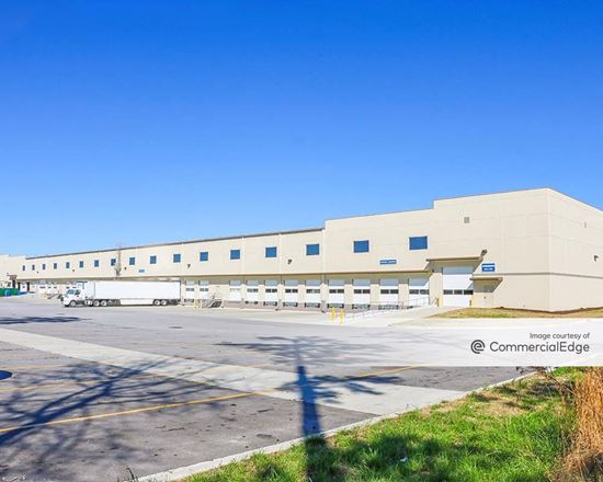 Majestic Airport Center III - Building 1 - 6730 Oakley Industrial Blvd, Union  City, GA | CommercialSearch