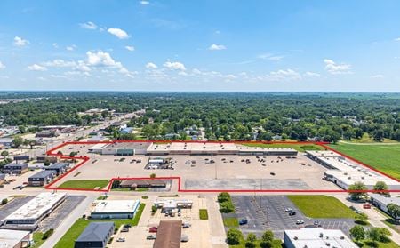 Retail space for Sale at 1800 North Bloomington Street in Streator
