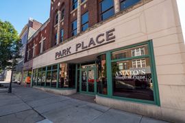 143 W Center St