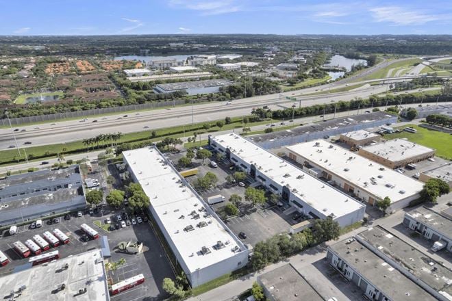 I - 75 Commercial Center