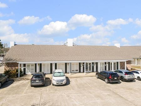 Photo of commercial space at 606 Colonial Dr in Baton Rouge