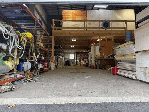 11,140 Square Foot Industrial Building