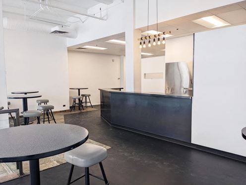 10011 102 Ave NW