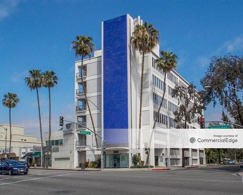 8671 Wilshire Blvd