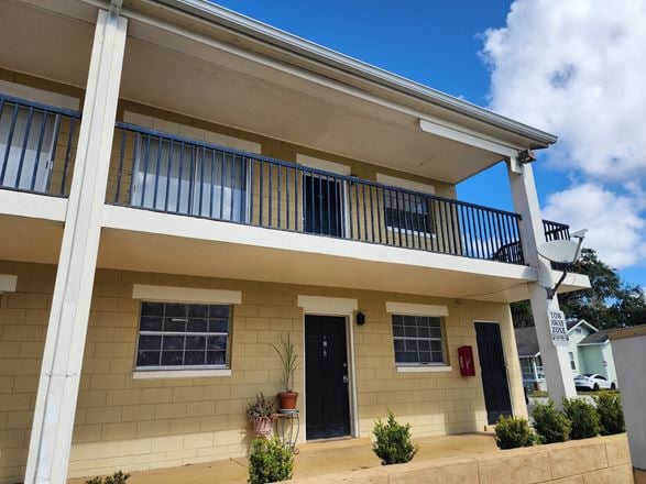 Parkside Apartments